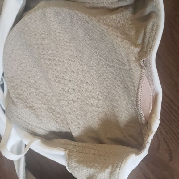 Lululemon Nulu Yoga Bra Size 2 NEW - Picture 5 of 5